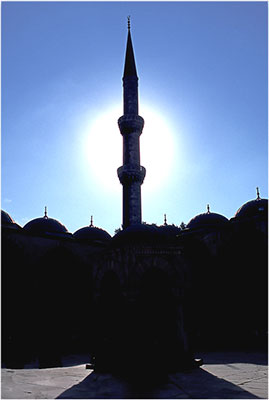 Над сердцем Стамбула восходит солнце